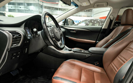 Lexus NX I, 2017 год, 2 990 000 рублей, 20 фотография