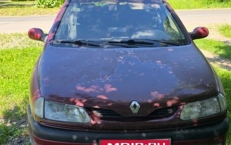 Renault Laguna II, 1997 год, 255 000 рублей, 1 фотография