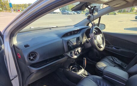 Toyota Vitz, 2019 год, 1 250 000 рублей, 36 фотография