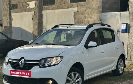 Renault Sandero II рестайлинг, 2015 год, 700 000 рублей, 10 фотография
