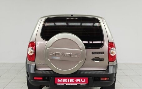 Chevrolet Niva I рестайлинг, 2015 год, 635 000 рублей, 6 фотография