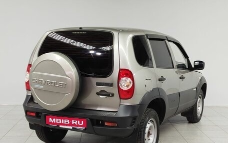 Chevrolet Niva I рестайлинг, 2015 год, 635 000 рублей, 5 фотография