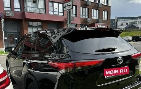 Toyota Highlander, 2020 год, 3 600 000 рублей, 4 фотография