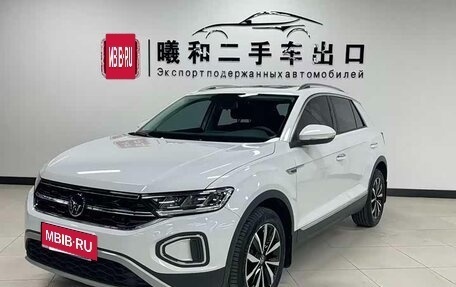 Volkswagen T-Roc I, 2023 год, 2 290 000 рублей, 2 фотография