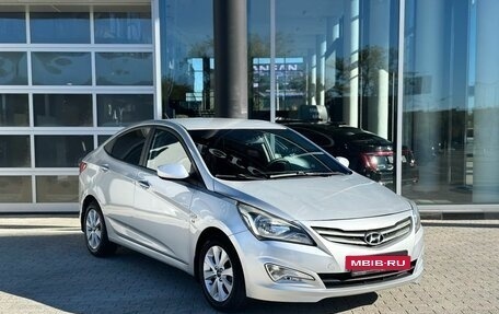 Hyundai Solaris II рестайлинг, 2016 год, 704 000 рублей, 2 фотография