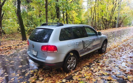 Volkswagen Touareg III, 2003 год, 850 000 рублей, 4 фотография