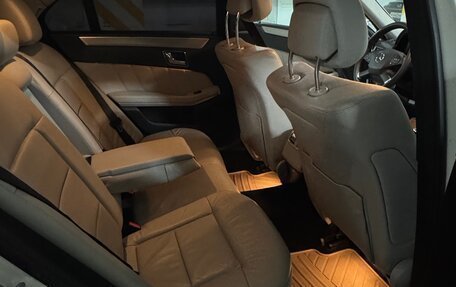 Mercedes-Benz E-Класс, 2010 год, 1 180 000 рублей, 10 фотография