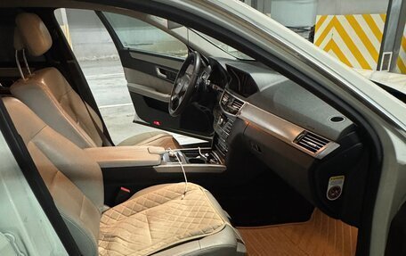 Mercedes-Benz E-Класс, 2010 год, 1 180 000 рублей, 11 фотография