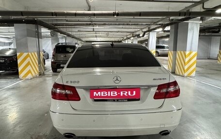 Mercedes-Benz E-Класс, 2010 год, 1 180 000 рублей, 6 фотография