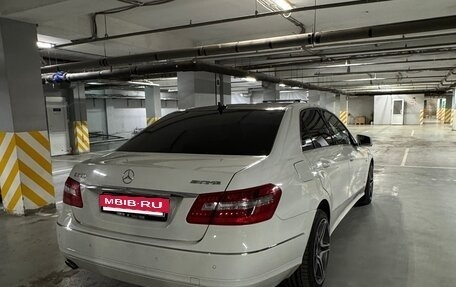 Mercedes-Benz E-Класс, 2010 год, 1 180 000 рублей, 7 фотография