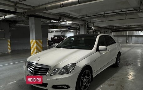 Mercedes-Benz E-Класс, 2010 год, 1 180 000 рублей, 3 фотография
