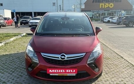 Opel Zafira C рестайлинг, 2014 год, 1 400 000 рублей, 3 фотография