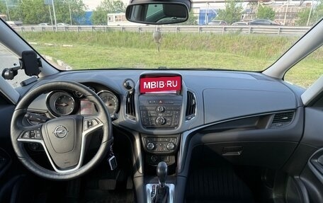 Opel Zafira C рестайлинг, 2014 год, 1 400 000 рублей, 13 фотография