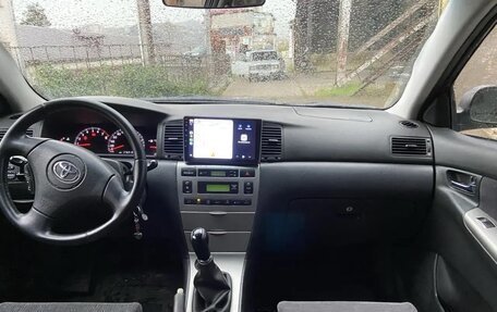 Toyota Corolla, 2004 год, 550 000 рублей, 5 фотография