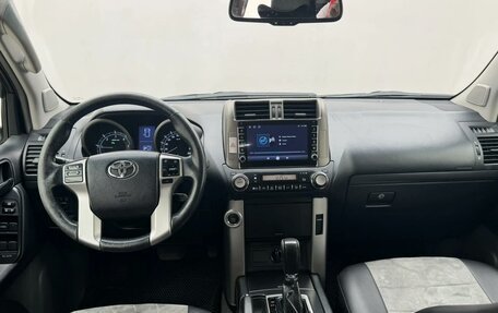 Toyota Land Cruiser Prado 150 рестайлинг 2, 2013 год, 2 950 000 рублей, 11 фотография
