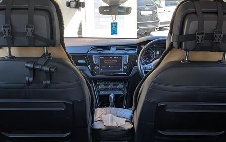 Volkswagen Touran III, 2016 год, 1 450 000 рублей, 18 фотография