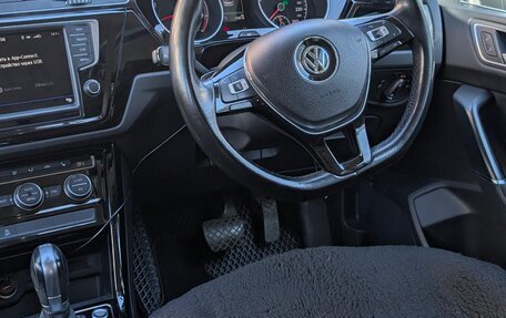 Volkswagen Touran III, 2016 год, 1 450 000 рублей, 20 фотография