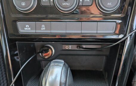 Volkswagen Touran III, 2016 год, 1 450 000 рублей, 26 фотография
