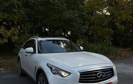 Infiniti FX II, 2012 год, 3 200 000 рублей, 1 фотография