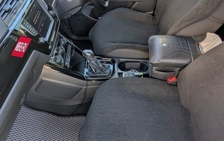 Volkswagen Touran III, 2016 год, 1 450 000 рублей, 23 фотография