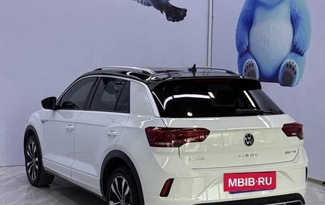 Volkswagen T-Roc I, 2022 год, 2 320 000 рублей, 3 фотография