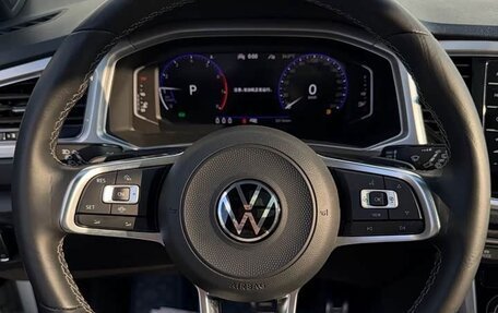 Volkswagen T-Roc I, 2022 год, 2 320 000 рублей, 11 фотография