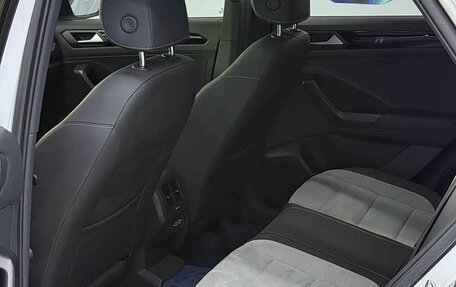 Volkswagen T-Roc I, 2022 год, 2 320 000 рублей, 13 фотография