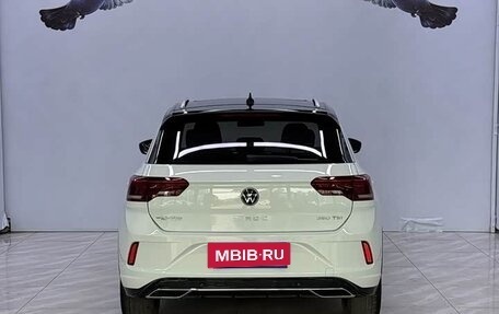 Volkswagen T-Roc I, 2022 год, 2 320 000 рублей, 6 фотография