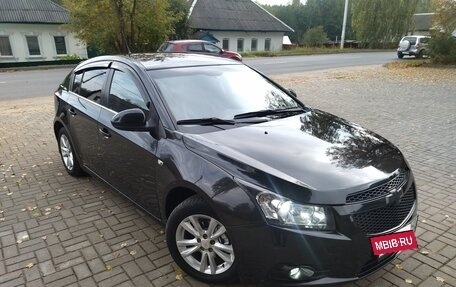 Chevrolet Cruze II, 2012 год, 585 000 рублей, 2 фотография