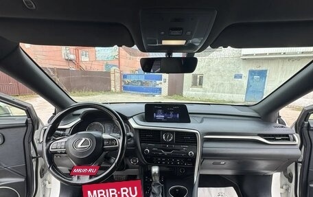 Lexus RX IV рестайлинг, 2017 год, 3 490 000 рублей, 4 фотография