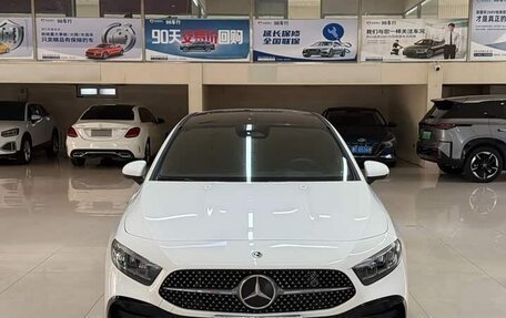 Mercedes-Benz A-Класс, 2023 год, 1 425 000 рублей, 2 фотография
