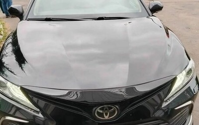Toyota Camry, 2021 год, 2 350 000 рублей, 1 фотография