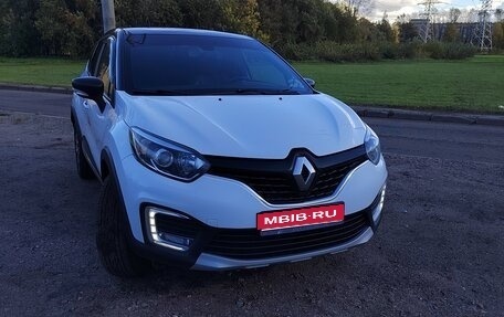 Renault Kaptur I рестайлинг, 2016 год, 1 000 000 рублей, 1 фотография
