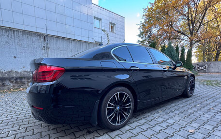 BMW 5 серия, 2011 год, 2 050 000 рублей, 5 фотография