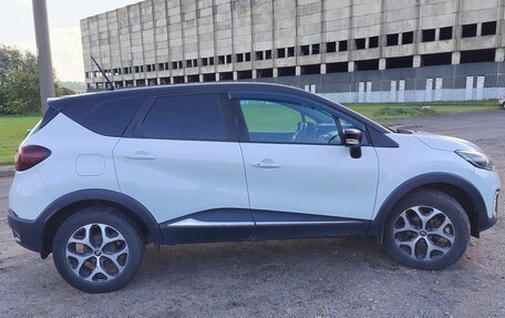 Renault Kaptur I рестайлинг, 2016 год, 1 000 000 рублей, 4 фотография