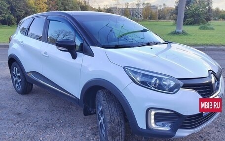 Renault Kaptur I рестайлинг, 2016 год, 1 000 000 рублей, 2 фотография