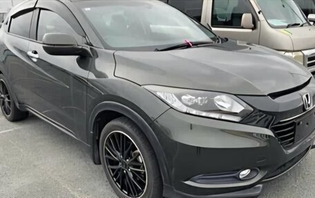 Honda Vezel, 2017 год, 1 480 000 рублей, 3 фотография