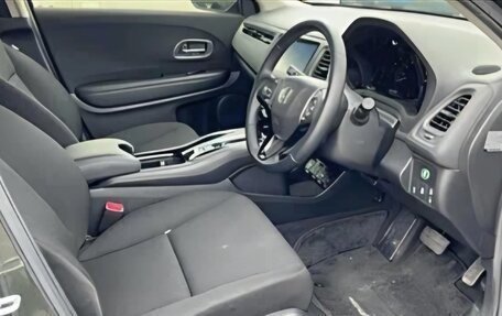 Honda Vezel, 2017 год, 1 480 000 рублей, 6 фотография