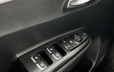 KIA Rio IV, 2020 год, 1 595 000 рублей, 20 фотография