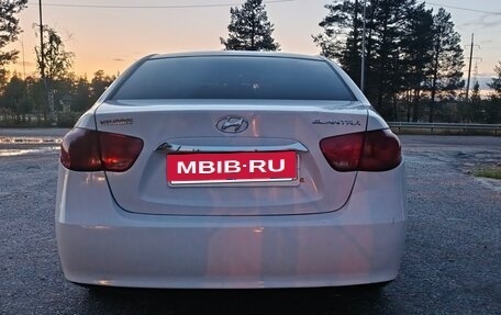 Hyundai Elantra IV, 2010 год, 750 000 рублей, 4 фотография