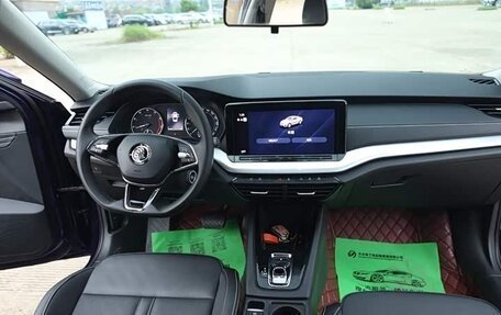 Skoda Octavia IV, 2022 год, 2 015 000 рублей, 11 фотография