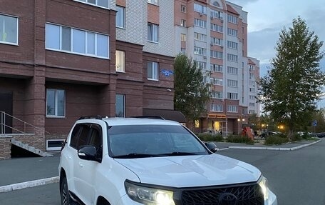 Toyota Land Cruiser Prado 150 рестайлинг 2, 2011 год, 3 300 000 рублей, 1 фотография