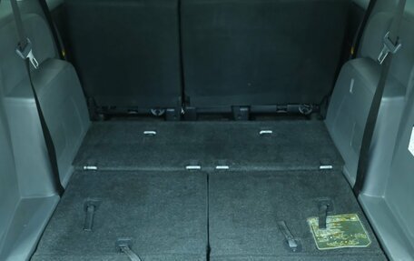 Toyota ISis I, 2010 год, 1 179 000 рублей, 22 фотография