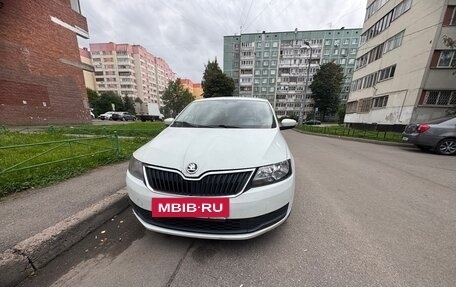 Skoda Rapid I, 2017 год, 700 000 рублей, 2 фотография