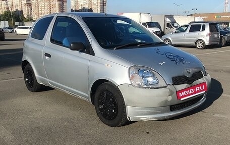 Toyota Vitz, 1999 год, 360 000 рублей, 2 фотография