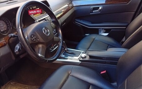 Mercedes-Benz E-Класс, 2011 год, 1 500 000 рублей, 9 фотография