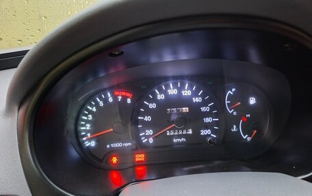 Hyundai Accent II, 2004 год, 300 000 рублей, 13 фотография