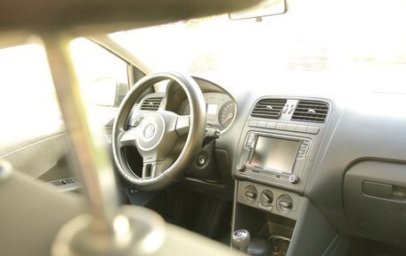 Volkswagen Polo VI (EU Market), 2010 год, 515 000 рублей, 14 фотография