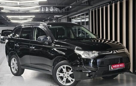Mitsubishi Outlander III рестайлинг 3, 2013 год, 1 730 000 рублей, 1 фотография