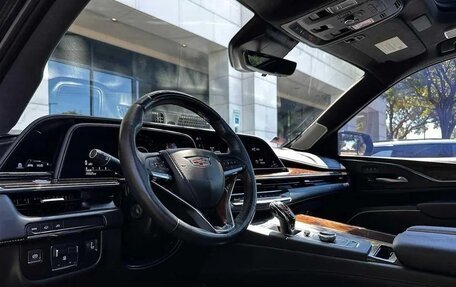 Cadillac Escalade V, 2023 год, 12 950 005 рублей, 8 фотография